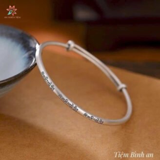 KIỀNG TAY LỤC TỰ MINH CHÚ TIẾNG TẠNG